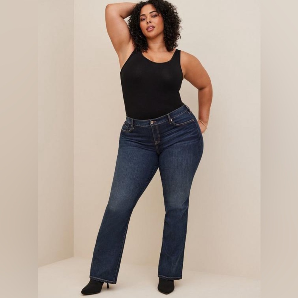 NWT - SIZE 18 R- Perfect Slim Boot Vintage Stretch Mid-Rise Jean - Torrid
